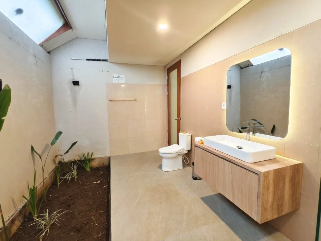 attached-washroom-shared-room-02-1024x768.jpg.bv